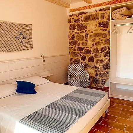 Hotel La Roccia